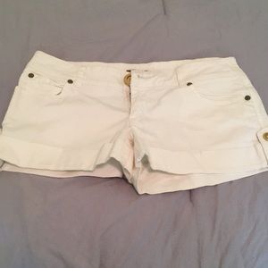 Arden B White Cotton Shorts